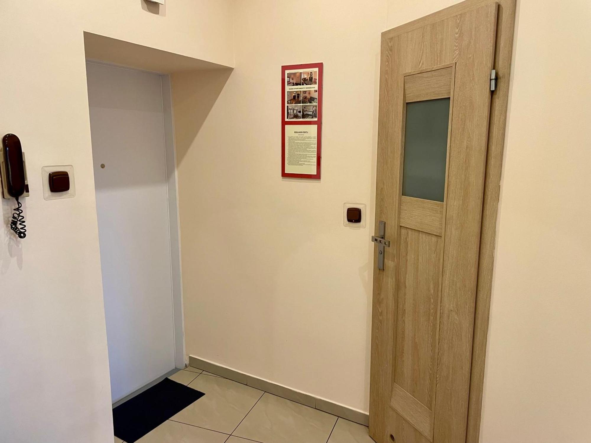 City & Sea - Apartamenty I Mieszkania غدينيا المظهر الخارجي الصورة